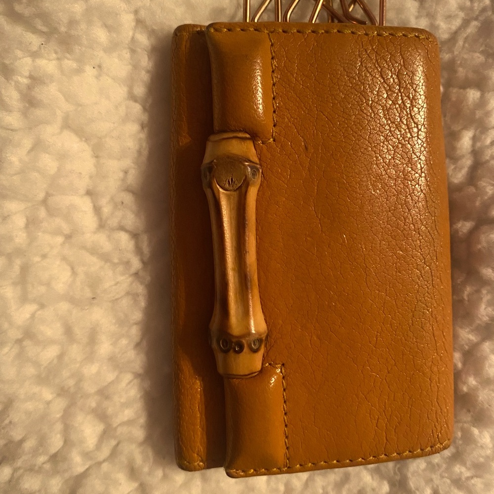 Gucci leather key holder bamboo embellished